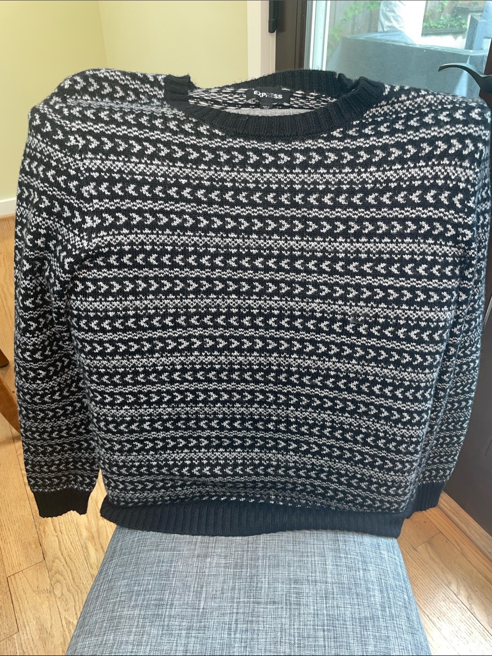 NWOT Men’s Sweater from Express. Size Small. Black and White Pattern
